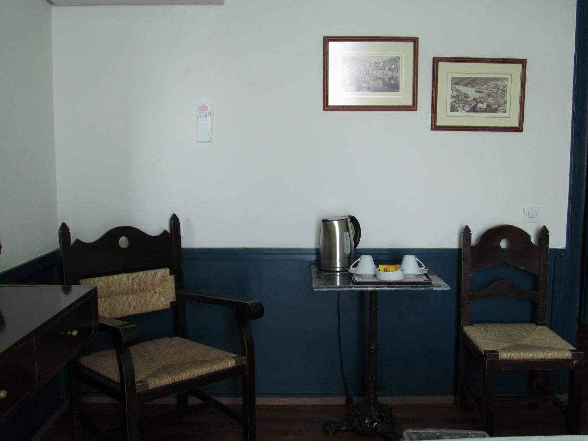 Hotel Aliki Simi Quarto foto